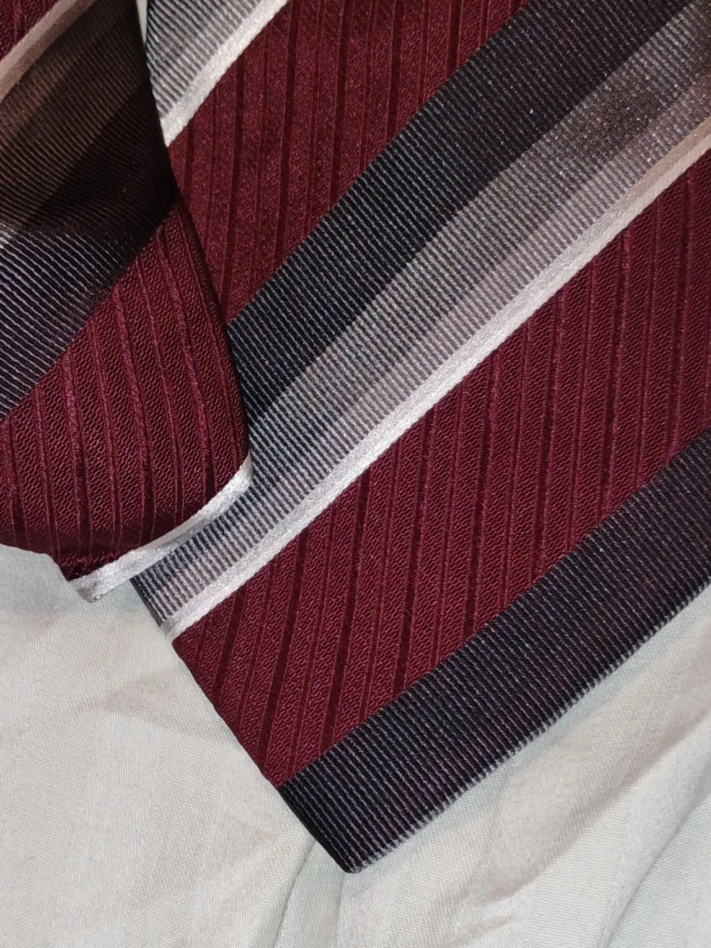 Giorgio Armani Burgundy Textured Tie
